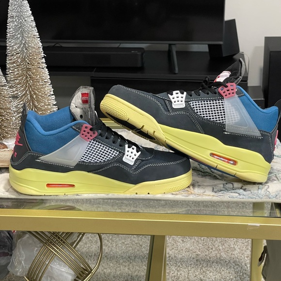 Air Jordan 4 off noir - Picture 7 of 8